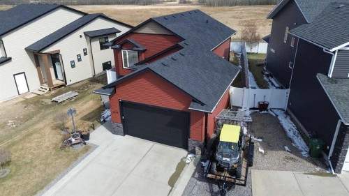 6520 58 Avenue, Innisfail, AB - Outdoor