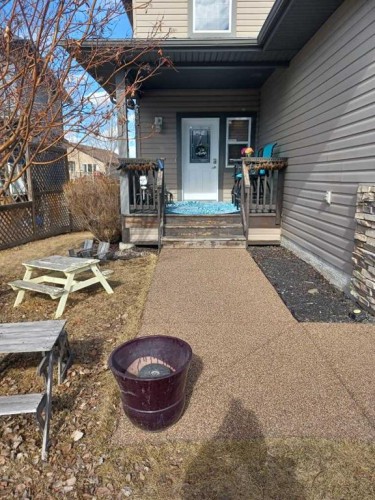 31 Oaklands Crescent, Red Deer, AB - Outdoor