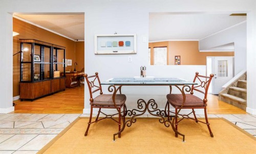 27 Wallace Close, Red Deer, AB - Indoor Photo Showing Dining Room