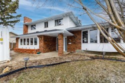 27 Wallace Close Red Deer, AB T4N 5L8