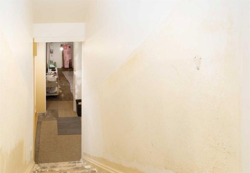 27 Wallace Close, Red Deer, AB - Indoor Photo Showing Other Room