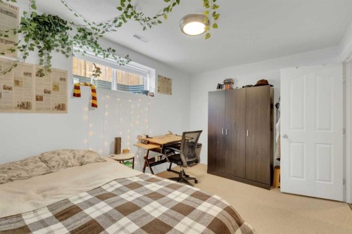 22 Jenner Crescent, Red Deer, AB - Indoor Photo Showing Bedroom