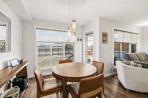 8 Springfield Boulevard, Sylvan Lake, AB - Indoor Photo Showing Dining Room