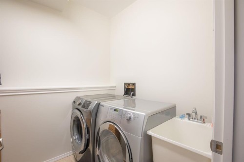 171 Vickers Close, Red Deer, AB - Indoor Photo Showing Laundry Room