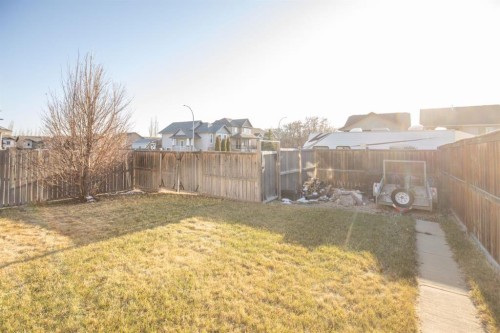 171 Vickers Close, Red Deer, AB - Outdoor