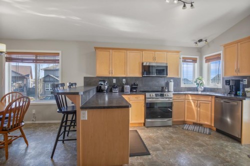 171 Vickers Close, Red Deer, AB - Indoor Photo Showing Kitchen With Stainless Steel Kitchen With Double Sink