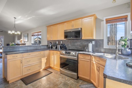 171 Vickers Close, Red Deer, AB - Indoor Photo Showing Kitchen With Double Sink
