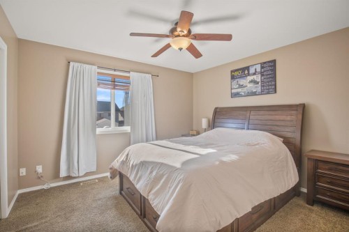 171 Vickers Close, Red Deer, AB - Indoor Photo Showing Bedroom