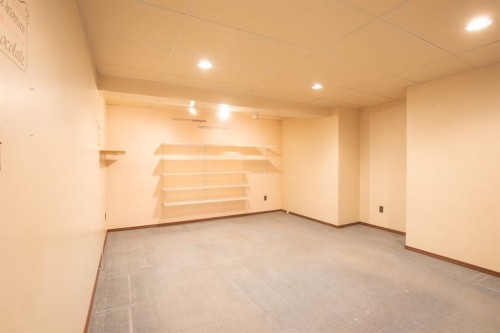 36 Muldrew Crescent, Red Deer, AB - Indoor Photo Showing Other Room