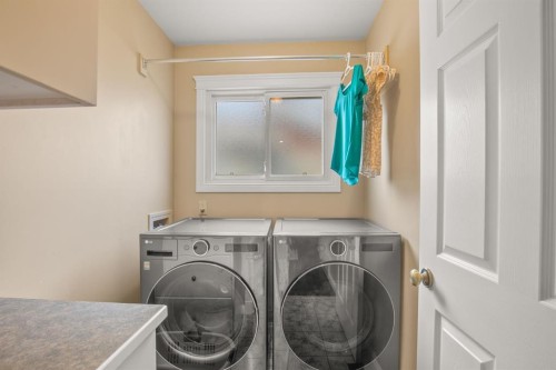 3510 43A Avenue, Red Deer, AB - Indoor Photo Showing Laundry Room