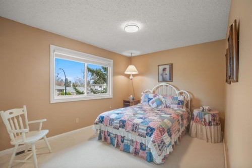 3510 43A Avenue, Red Deer, AB - Indoor Photo Showing Bedroom