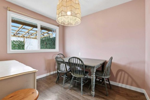 44 Whiteside Crescent, Red Deer, AB - Indoor Photo Showing Dining Room