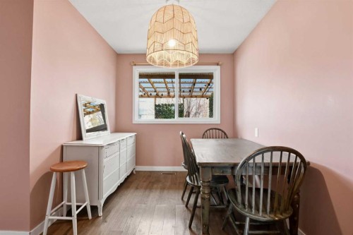 44 Whiteside Crescent, Red Deer, AB - Indoor Photo Showing Dining Room