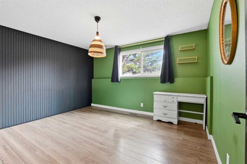 44 Whiteside Crescent, Red Deer, AB - Indoor