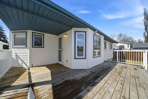 138 Duncan Crescent, Red Deer, AB - Outdoor With Deck Patio Veranda With Exterior