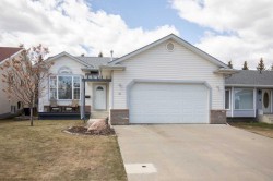 42 Riviera Drive Lacombe, AB T4L 2H7
