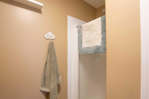 42 Riviera Drive, Lacombe, AB - Indoor Photo Showing Other Room