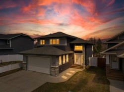 105 Ash Close Blackfalds, AB T4M 0H9
