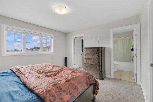 105 Ash Close, Blackfalds, AB - Indoor Photo Showing Bedroom