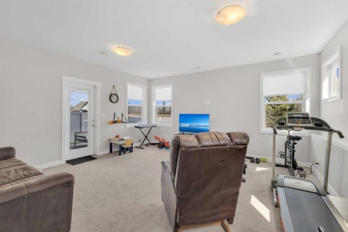105 Ash Close, Blackfalds, AB - Indoor Photo Showing Other Room