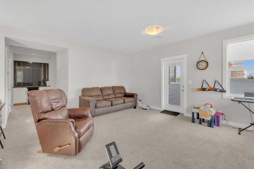 105 Ash Close, Blackfalds, AB - Indoor Photo Showing Other Room