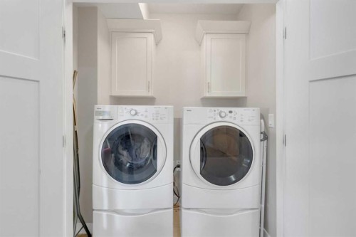 105 Ash Close, Blackfalds, AB - Indoor Photo Showing Laundry Room