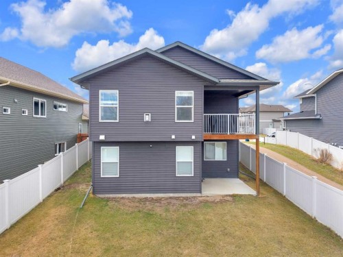 105 Ash Close, Blackfalds, AB - Outdoor