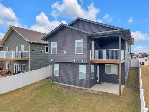 105 Ash Close, Blackfalds, AB - Outdoor