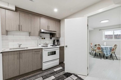 4210 Richmond Road Sw, Calgary, AB - Indoor Photo Showing Kitchen