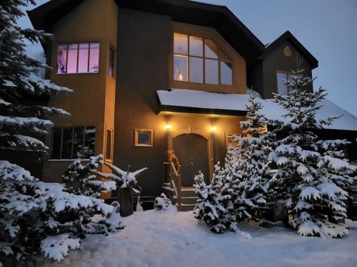 4643 29 Avenue Nw, Calgary, AB - Outdoor