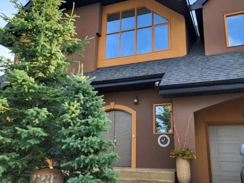 4643 29 Avenue Nw, Calgary, AB - Outdoor With Exterior