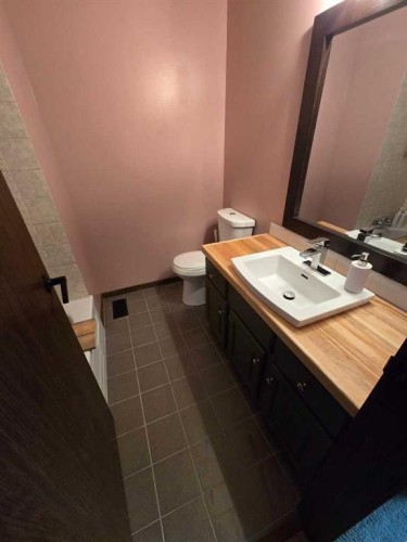 55 Nyman Crescent, Red Deer, AB - Indoor Photo Showing Bathroom