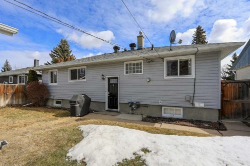 4214 40A Avenue, Red Deer, AB - Outdoor With Exterior