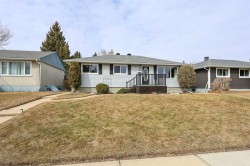 4214 40A Avenue Red Deer, AB T4N 2X2