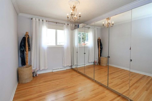 4214 40A Avenue, Red Deer, AB - Indoor Photo Showing Other Room