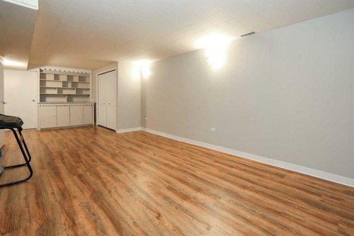 4214 40A Avenue, Red Deer, AB - Indoor Photo Showing Other Room