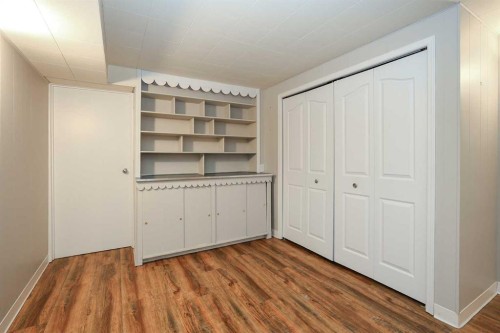 4214 40A Avenue, Red Deer, AB - Indoor Photo Showing Other Room