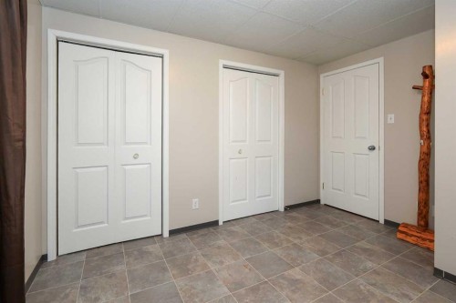 4214 40A Avenue, Red Deer, AB - Indoor Photo Showing Other Room