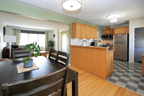 4214 40A Avenue, Red Deer, AB - Indoor