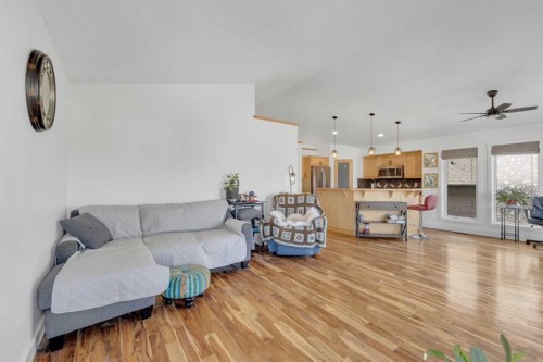 60 Vanson Close, Red Deer, AB - Indoor Photo Showing Living Room
