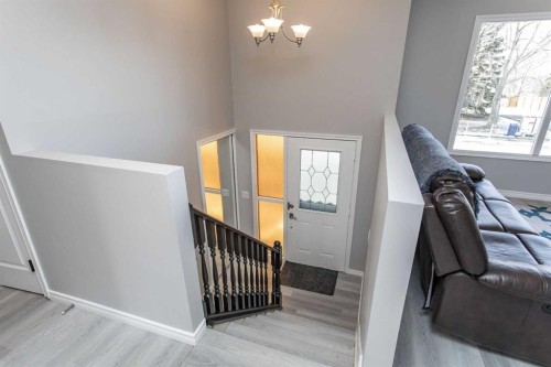 103 Westview Drive, Sylvan Lake, AB - Indoor Photo Showing Other Room