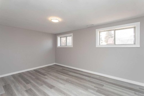 103 Westview Drive, Sylvan Lake, AB - Indoor Photo Showing Other Room
