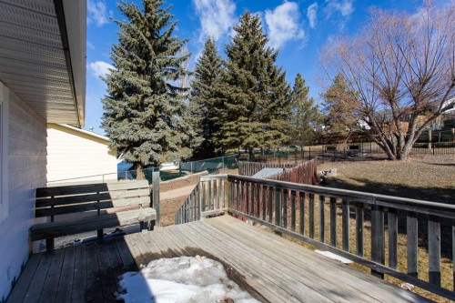 103 Westview Drive, Sylvan Lake, AB - Outdoor With Deck Patio Veranda