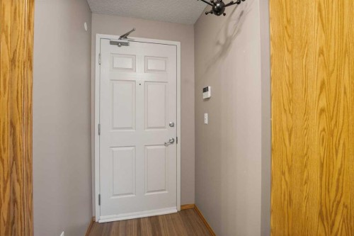 101-60 Jacobs Close, Red Deer, AB - Indoor Photo Showing Other Room