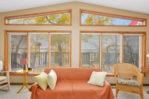 133 Birchcliff Road, Birchcliff, AB - Indoor