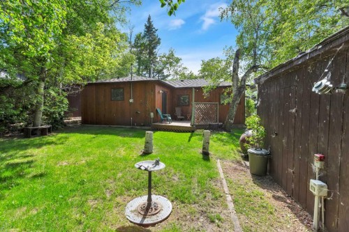 133 Birchcliff Road, Birchcliff, AB - Outdoor