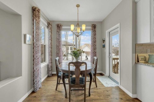 190 Asmundsen Avenue, Red Deer, AB - Indoor Photo Showing Dining Room