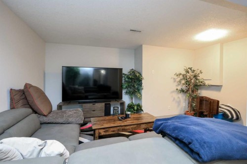 76 Good Crescent, Red Deer, AB - Indoor Photo Showing Living Room