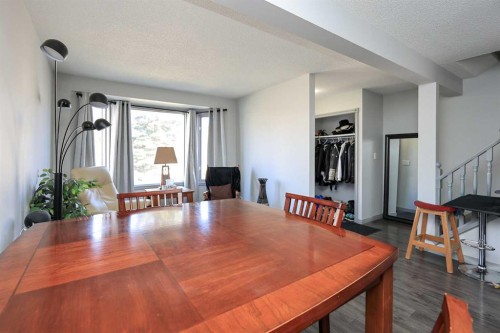 76 Good Crescent, Red Deer, AB - Indoor Photo Showing Dining Room