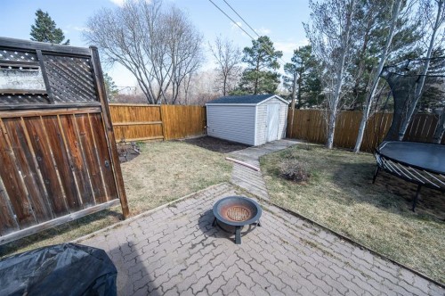 25 Gilbert Crescent, Red Deer, AB - Outdoor